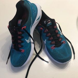Nike lunarglide 5-teal, neon pink, black size 6